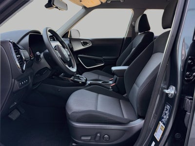 2023 Kia Soul S IVT