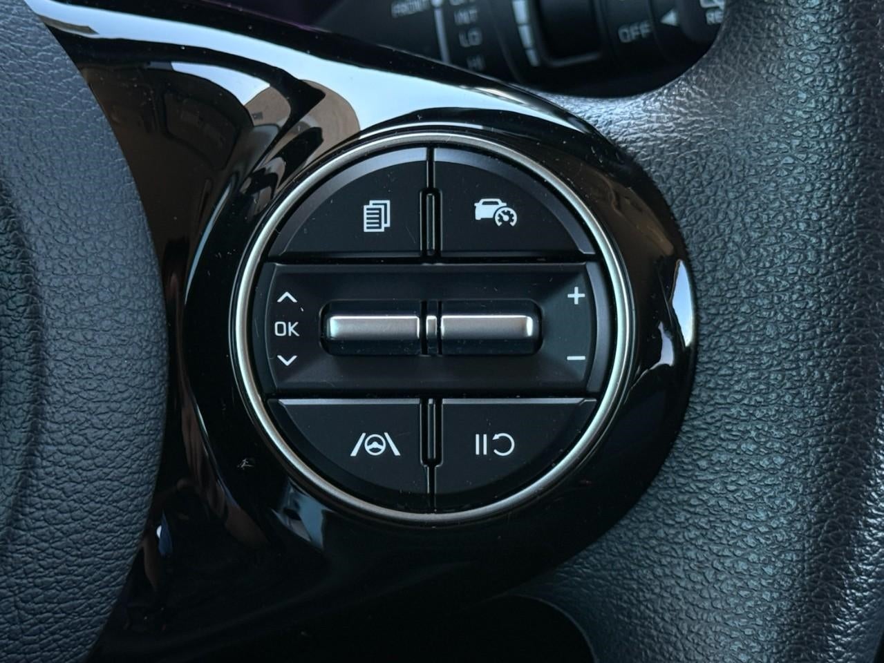 2023 Kia Soul S IVT
