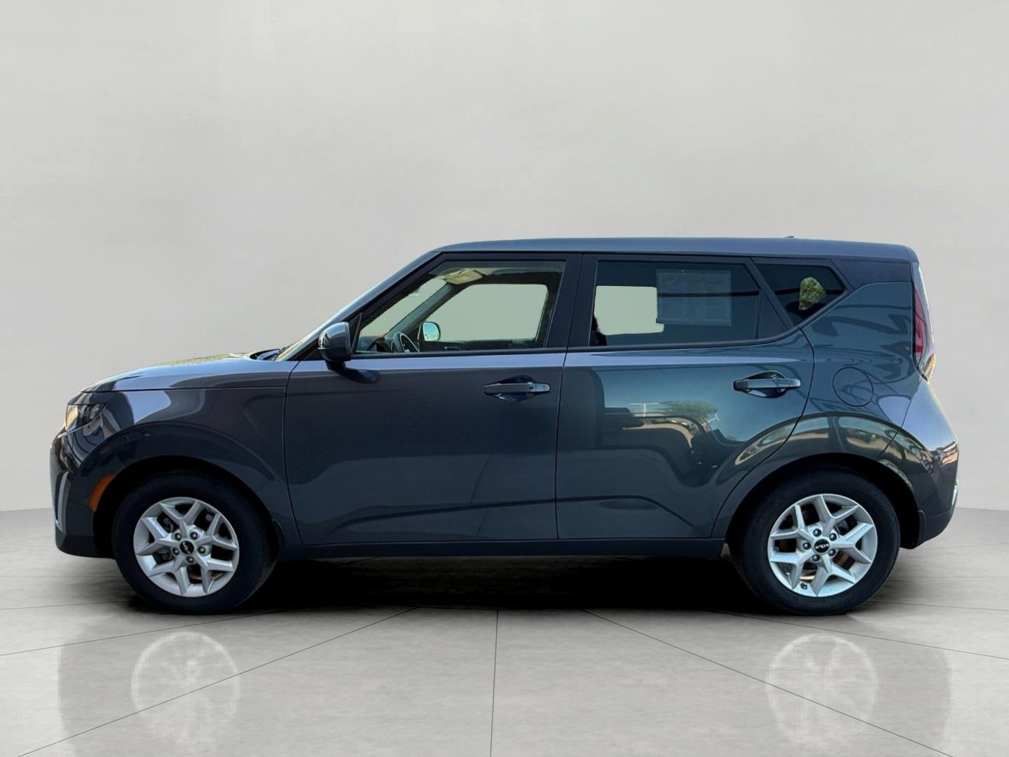 2023 Kia Soul S IVT