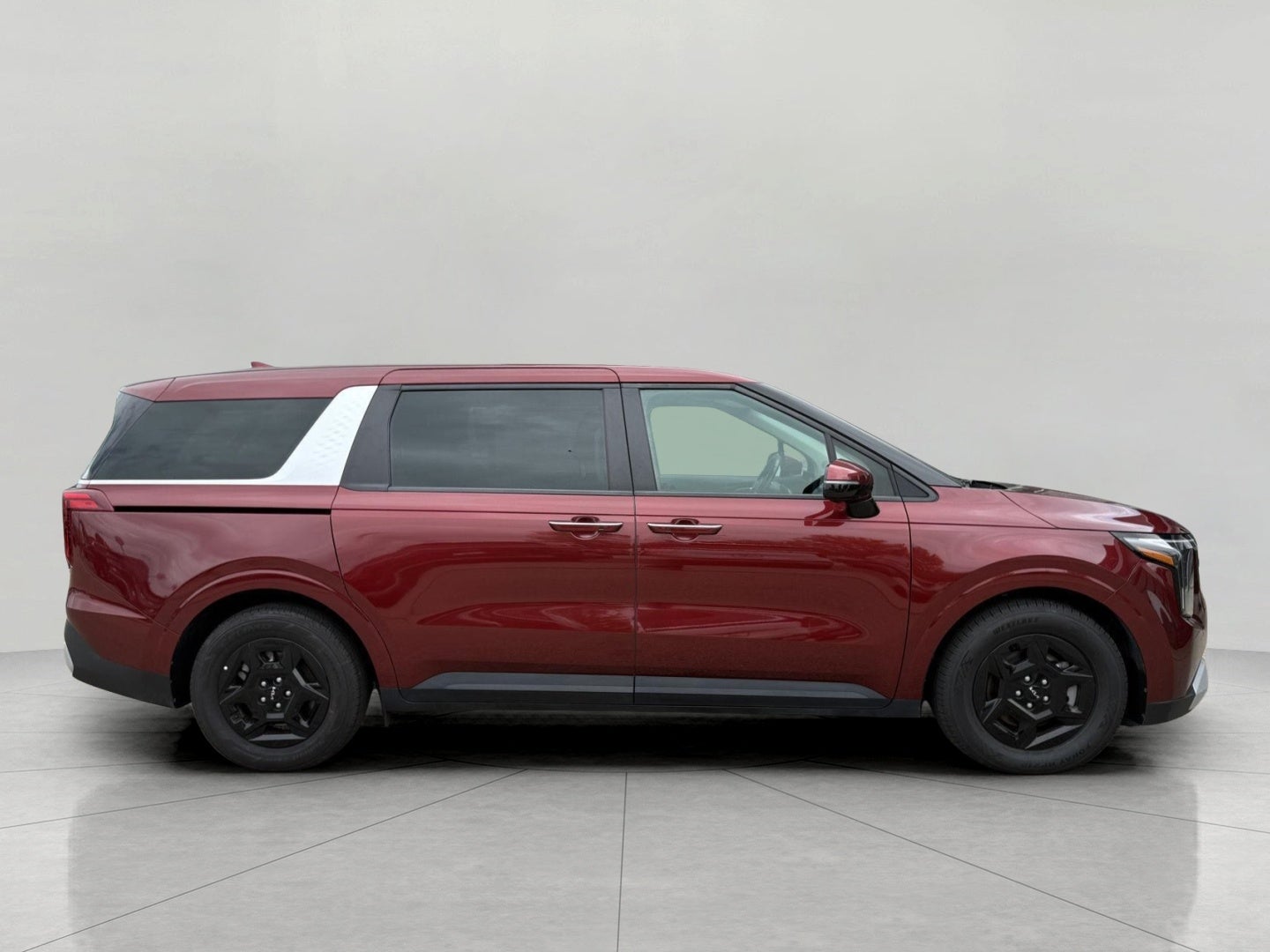 2025 Kia Carnival LXS FWD