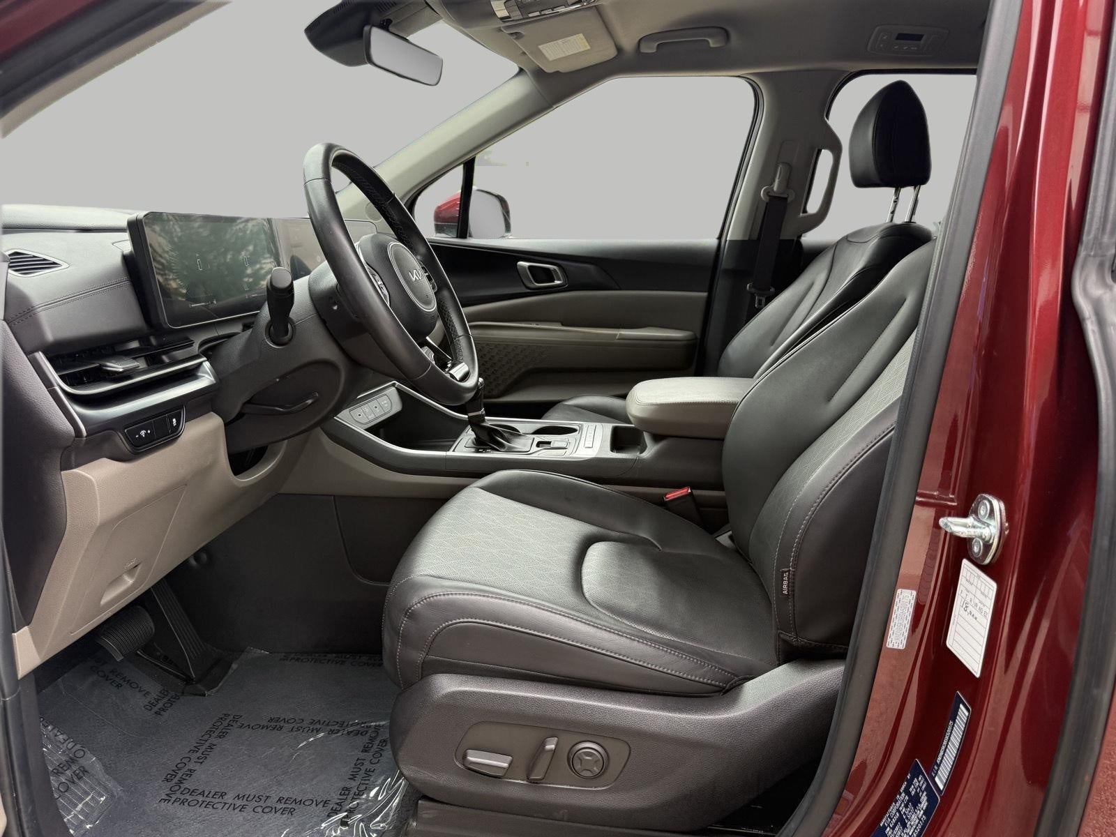 2025 Kia Carnival LXS FWD