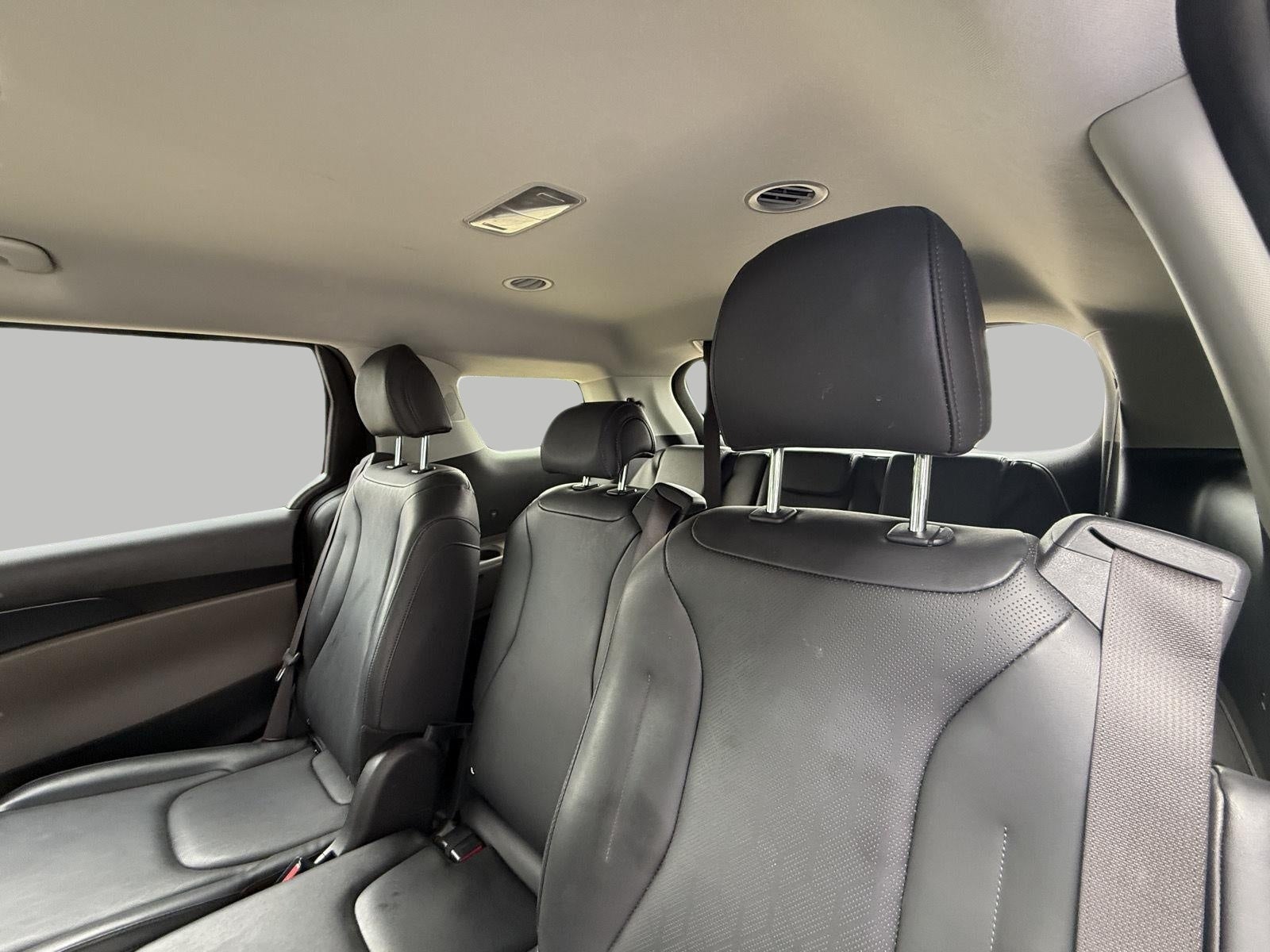 2025 Kia Carnival LXS FWD