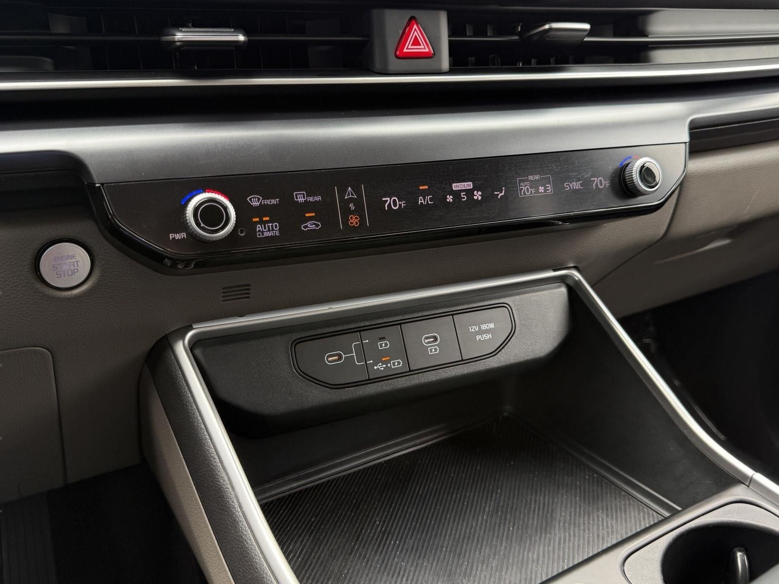 2025 Kia Carnival LXS FWD