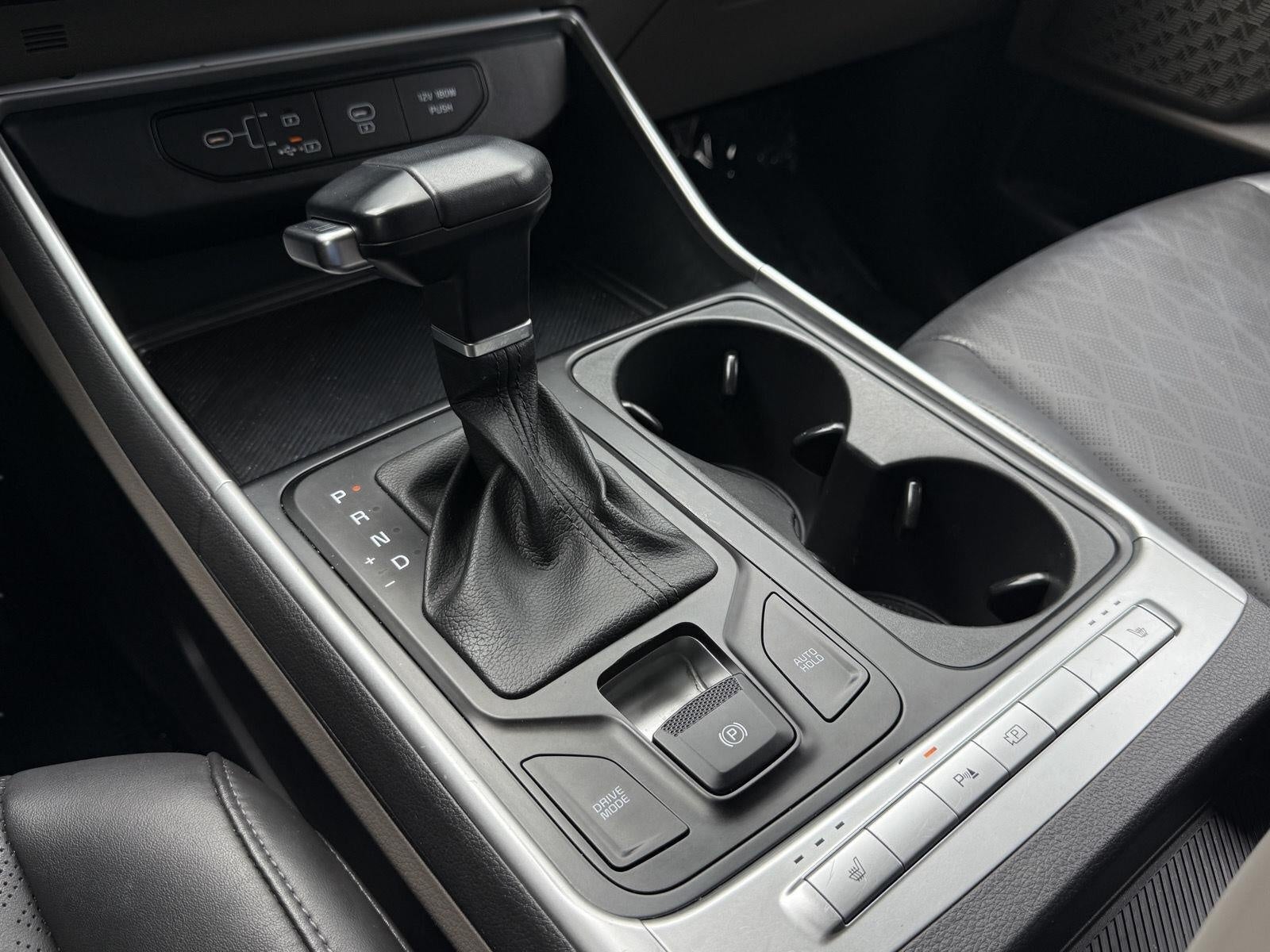 2025 Kia Carnival LXS FWD