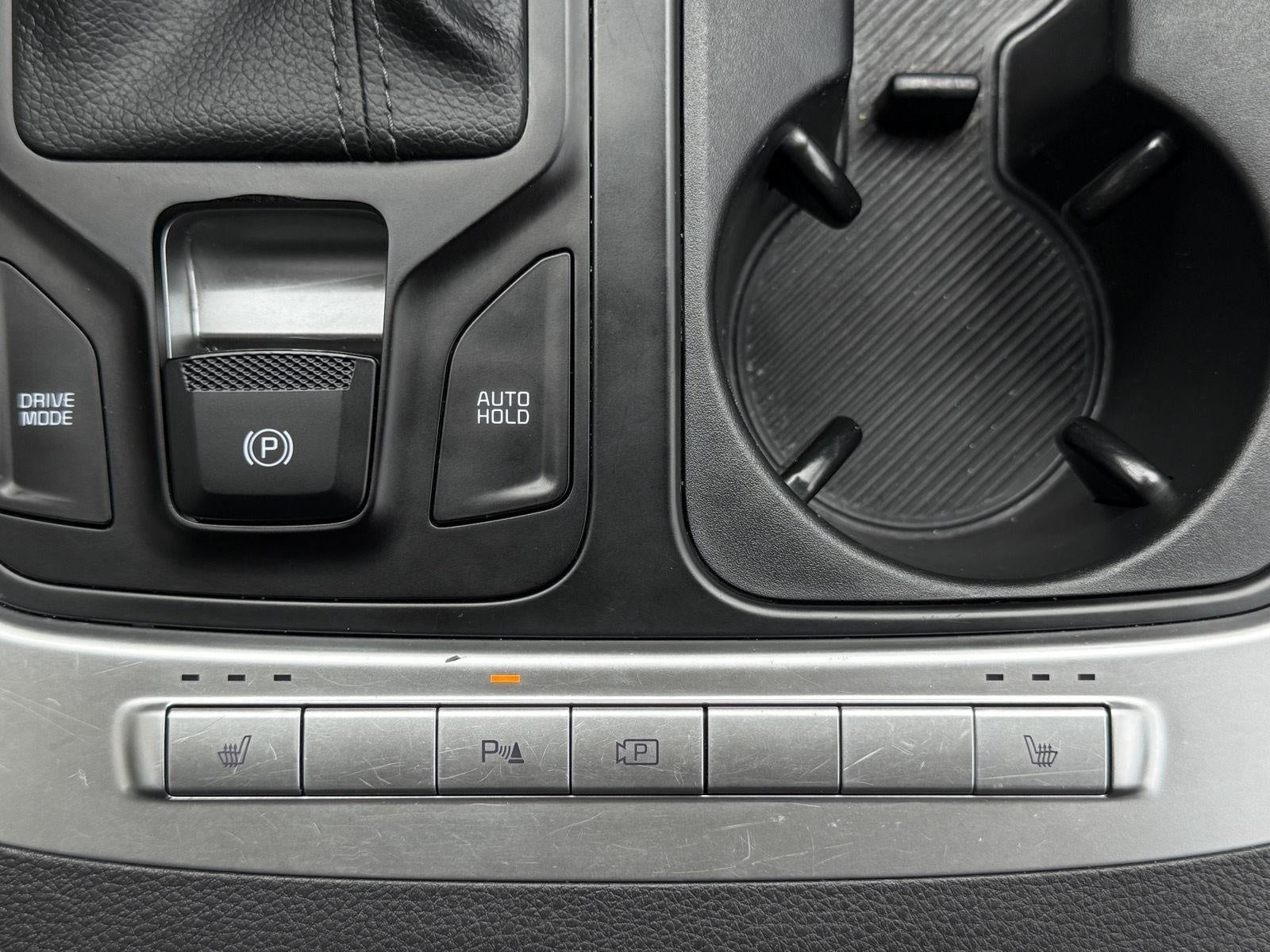 2025 Kia Carnival LXS FWD
