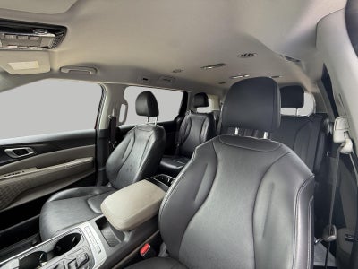 2025 Kia Carnival LXS FWD