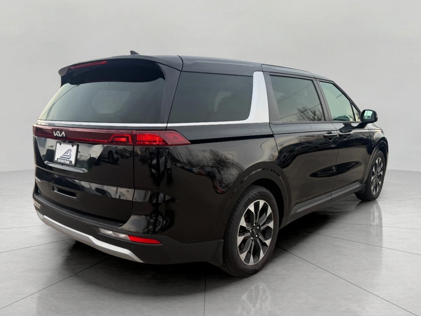 2024 Kia Carnival EX FWD