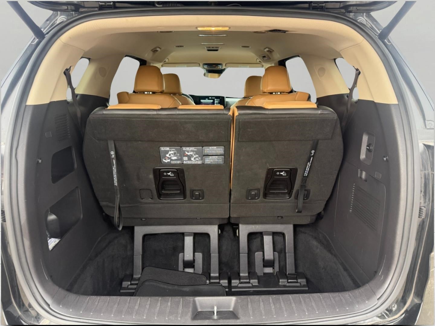 2024 Kia Carnival EX FWD