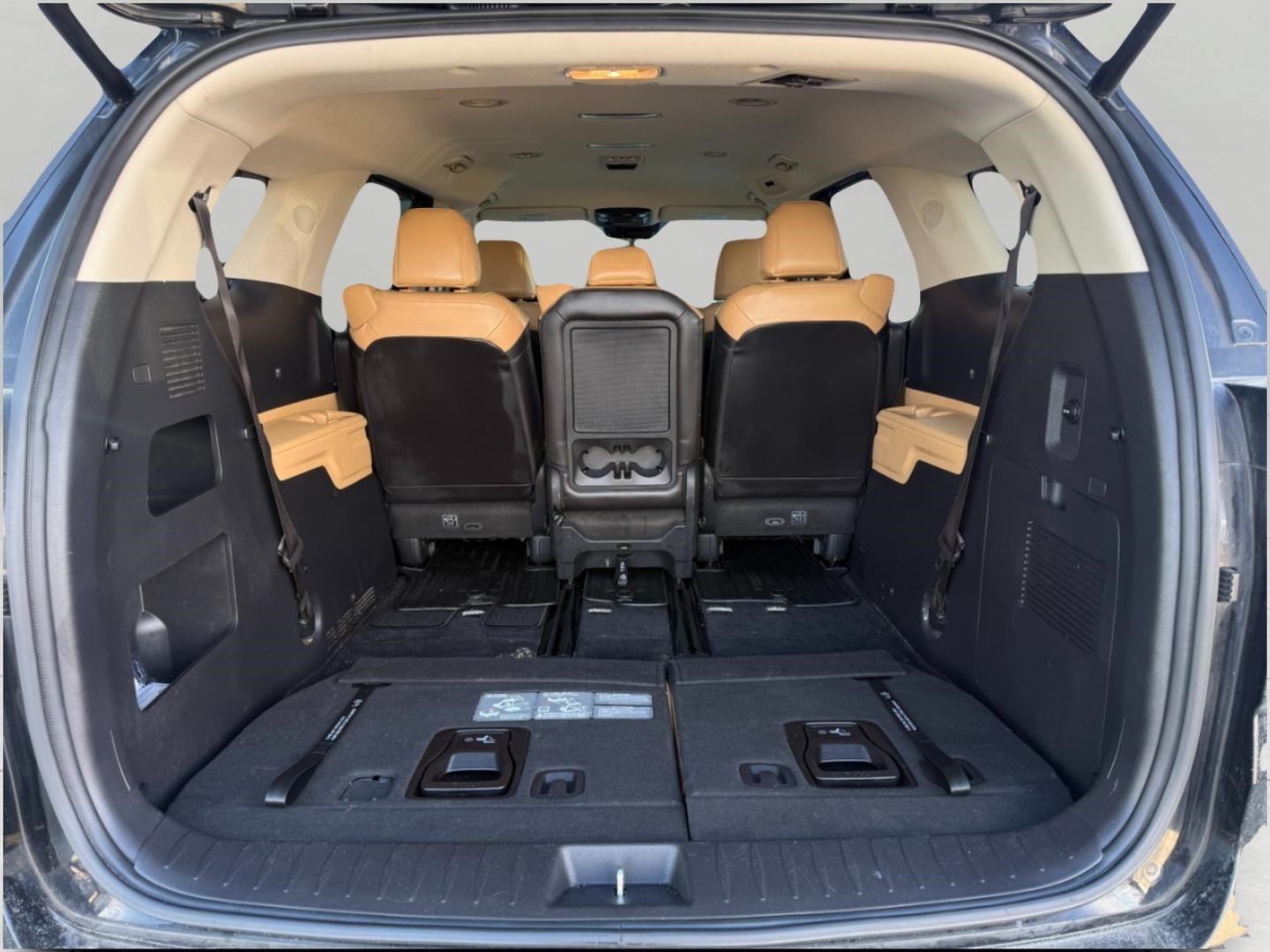 2024 Kia Carnival EX FWD