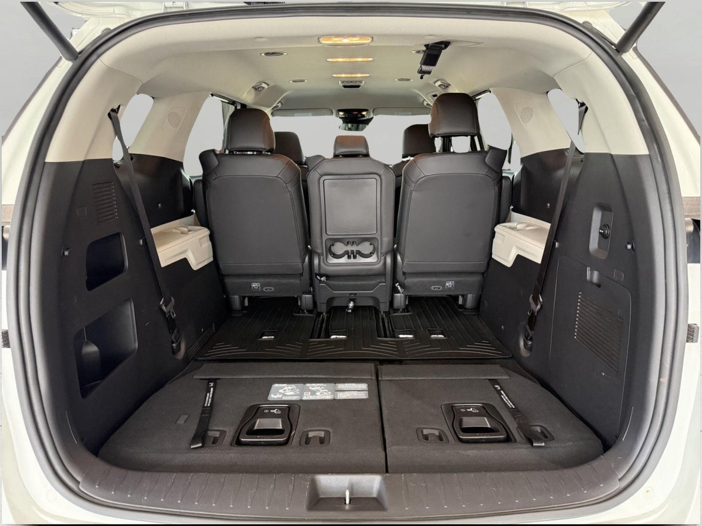 2024 Kia Carnival EX FWD
