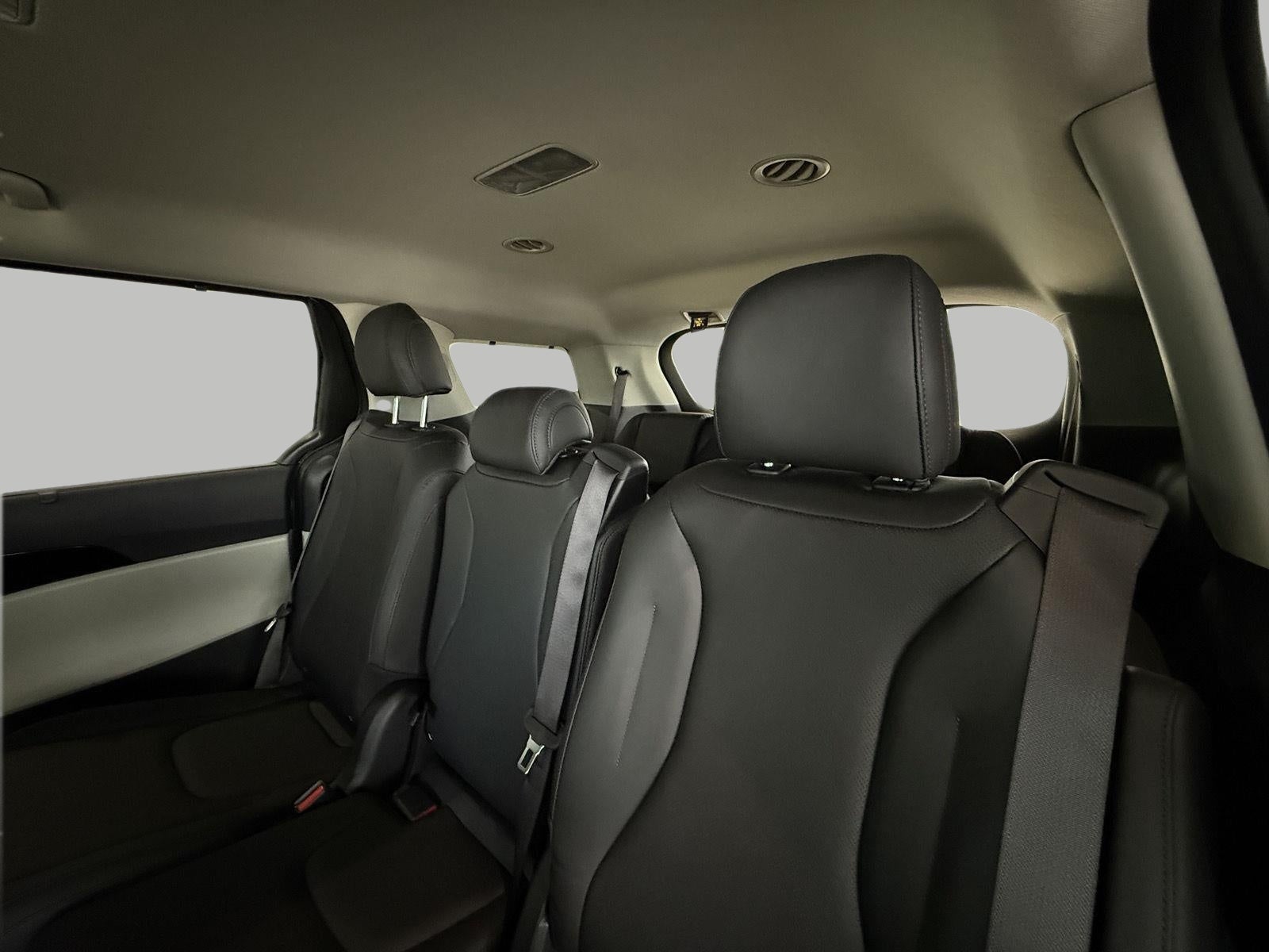 2024 Kia Carnival EX FWD