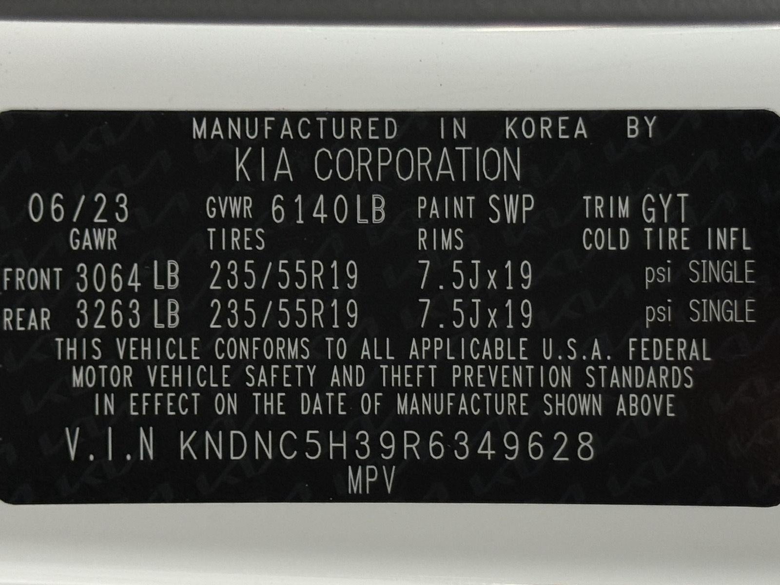 2024 Kia Carnival EX FWD