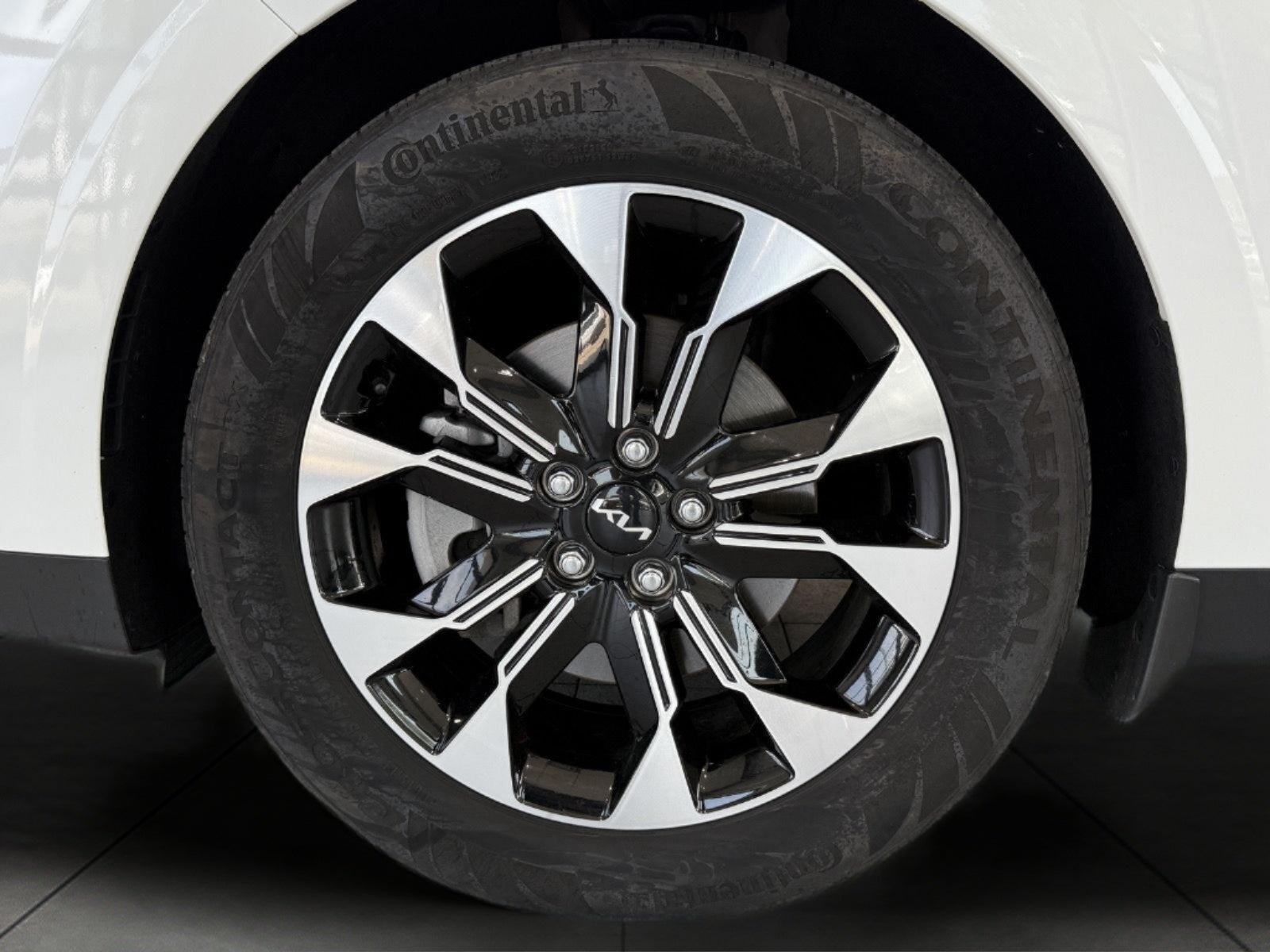 2024 Kia Carnival EX FWD