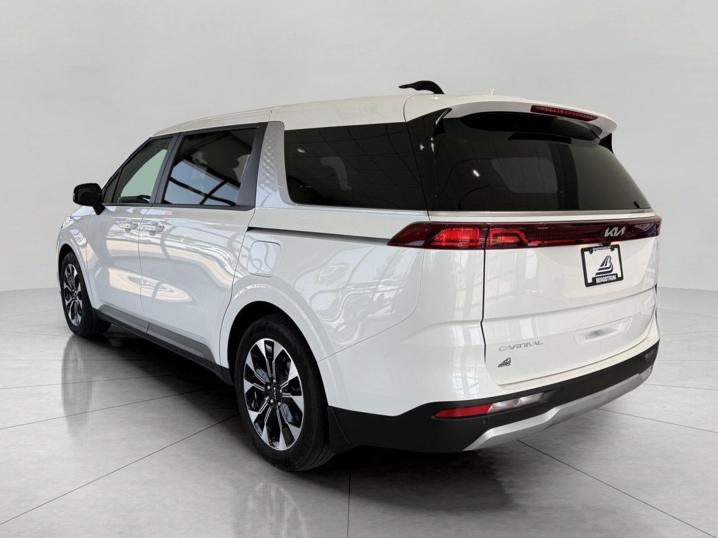2024 Kia Carnival EX FWD