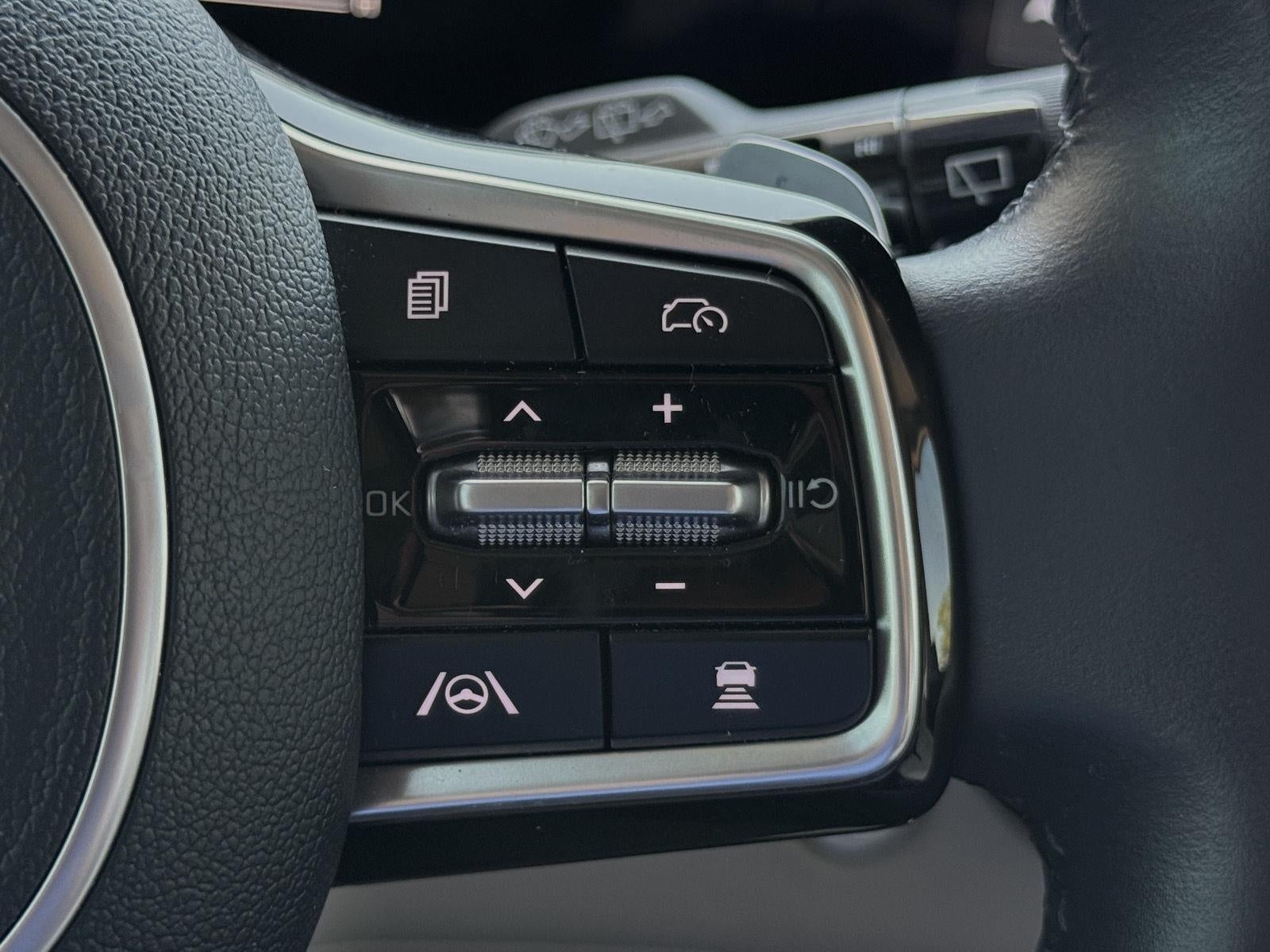 2025 Kia Carnival Hybrid EX FWD
