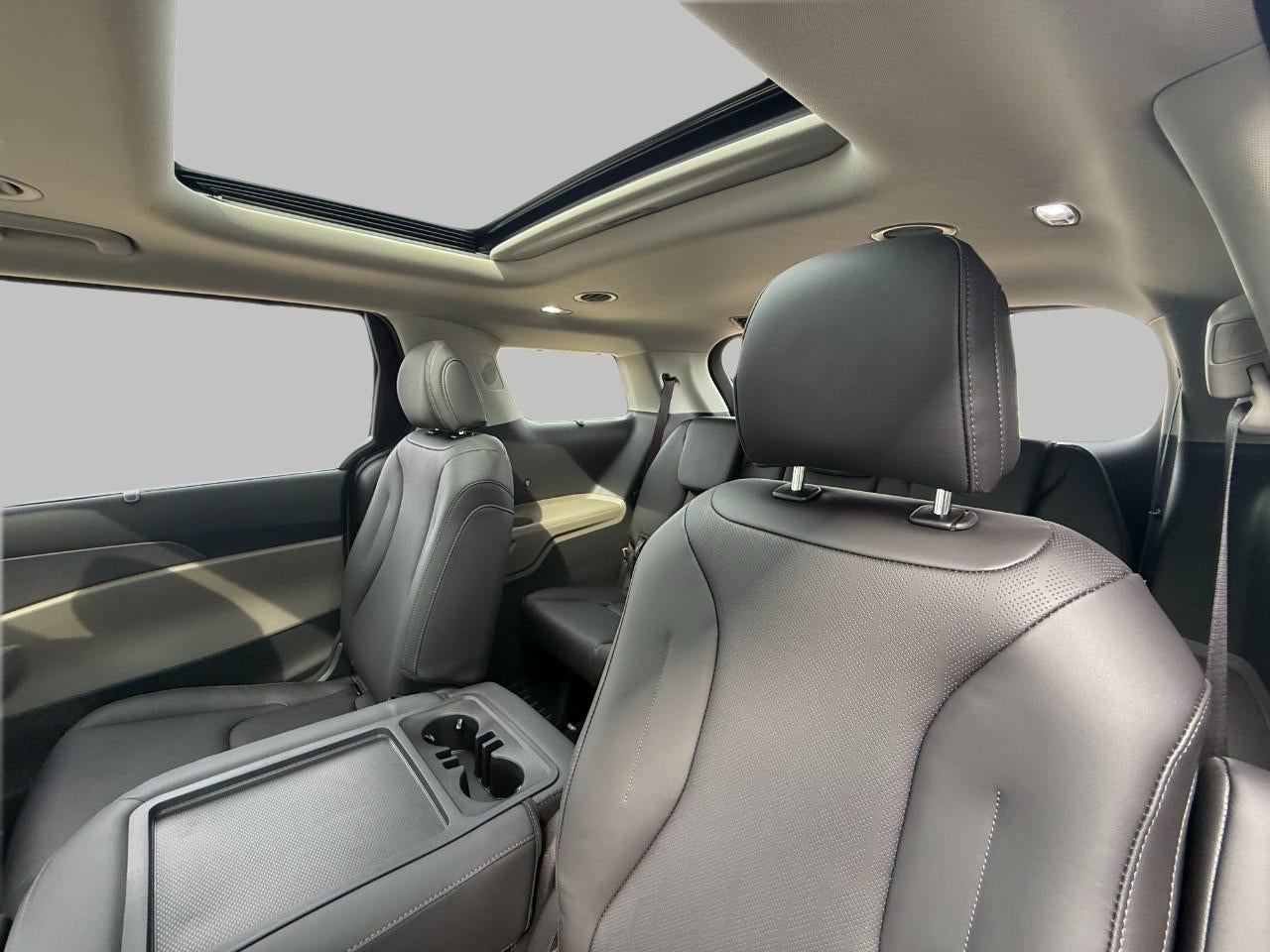 2026 Kia Carnival SX FWD